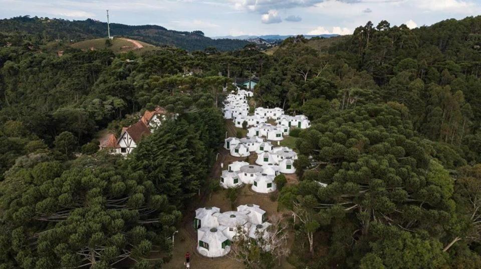 Ribeiro - Igloos Hotel Campos do Jordão